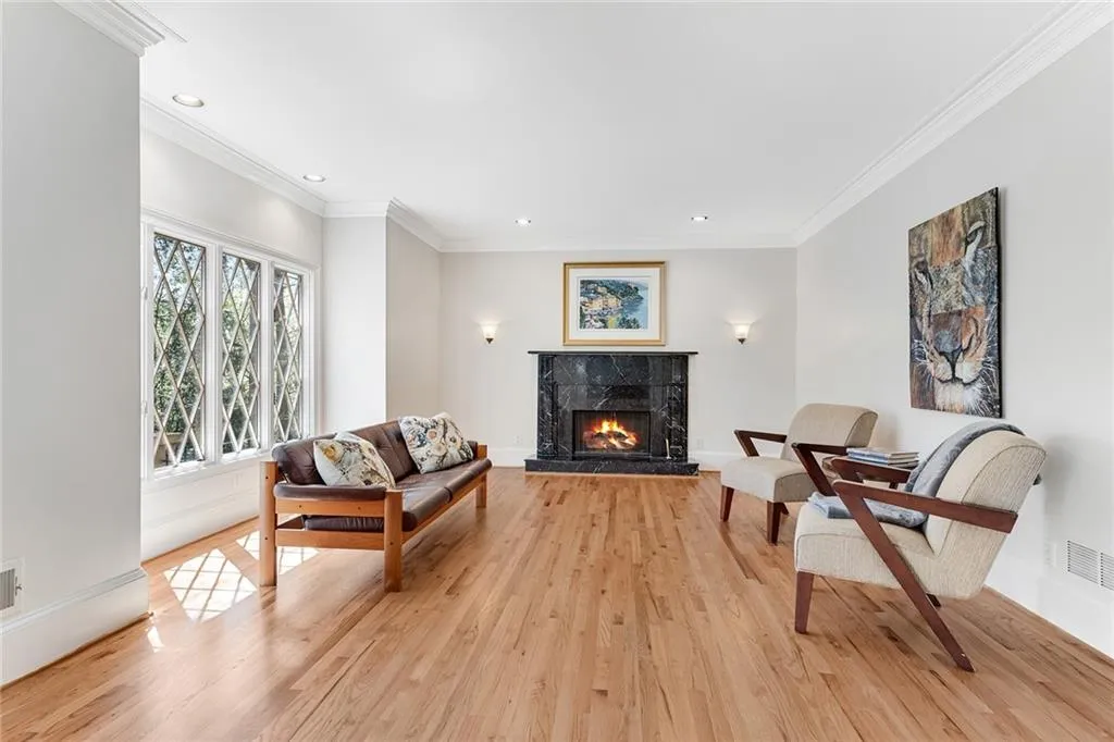 310 Green Park Court, Atlanta, Georgia 30327, 5 Bedrooms Bedrooms, ,4 BathroomsBathrooms,Residential,Sold,310 Green Park Court,7026248