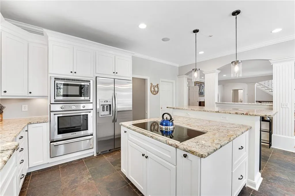 310 Green Park Court, Atlanta, Georgia 30327, 5 Bedrooms Bedrooms, ,4 BathroomsBathrooms,Residential,Sold,310 Green Park Court,7026248