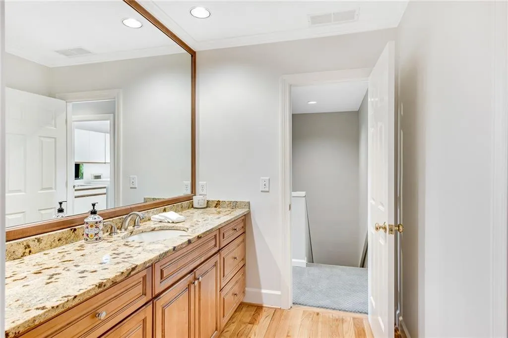 310 Green Park Court, Atlanta, Georgia 30327, 5 Bedrooms Bedrooms, ,4 BathroomsBathrooms,Residential,Sold,310 Green Park Court,7026248