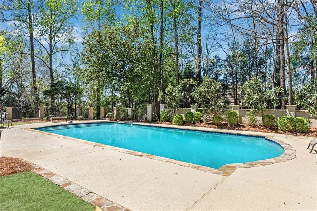 310 Green Park Court, Atlanta, Georgia 30327, 5 Bedrooms Bedrooms, ,4 BathroomsBathrooms,Residential,Sold,310 Green Park Court,7026248