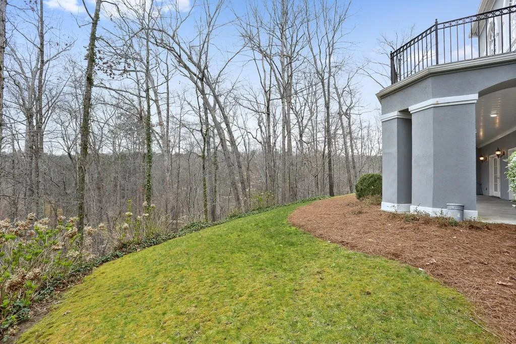8305 Grogans Ferry Road, Sandy Springs, Georgia 30350, 4 Bedrooms Bedrooms, ,5 BathroomsBathrooms,Residential,Sold,8305 Grogans Ferry Road,5974351