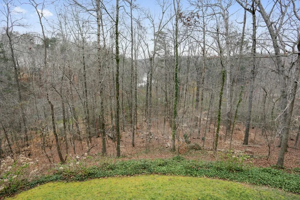 8305 Grogans Ferry Road, Sandy Springs, Georgia 30350, 4 Bedrooms Bedrooms, ,5 BathroomsBathrooms,Residential,Sold,8305 Grogans Ferry Road,5974351