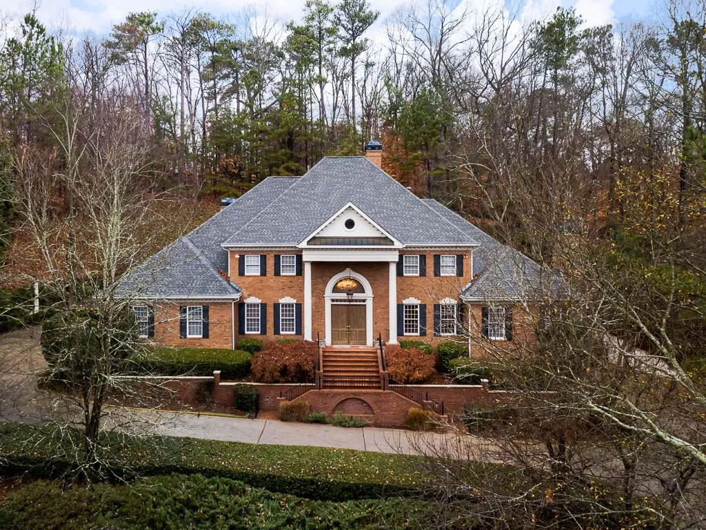 805 Crest Valley Drive, Sandy Springs, Georgia 30327, 7 Bedrooms Bedrooms, ,6 BathroomsBathrooms,Residential,Sold,805 Crest Valley Drive,6719244