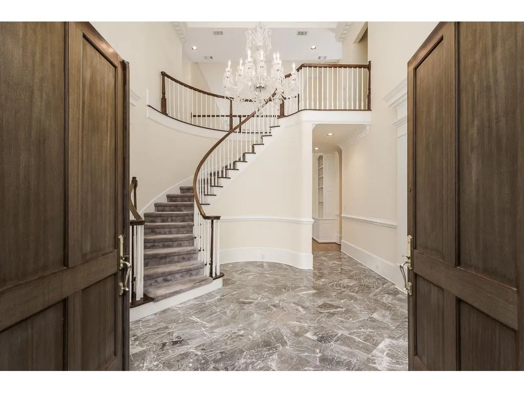 805 Crest Valley Drive, Sandy Springs, Georgia 30327, 7 Bedrooms Bedrooms, ,6 BathroomsBathrooms,Residential,Sold,805 Crest Valley Drive,6719244