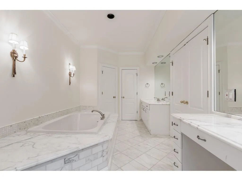 805 Crest Valley Drive, Sandy Springs, Georgia 30327, 7 Bedrooms Bedrooms, ,6 BathroomsBathrooms,Residential,Sold,805 Crest Valley Drive,6719244