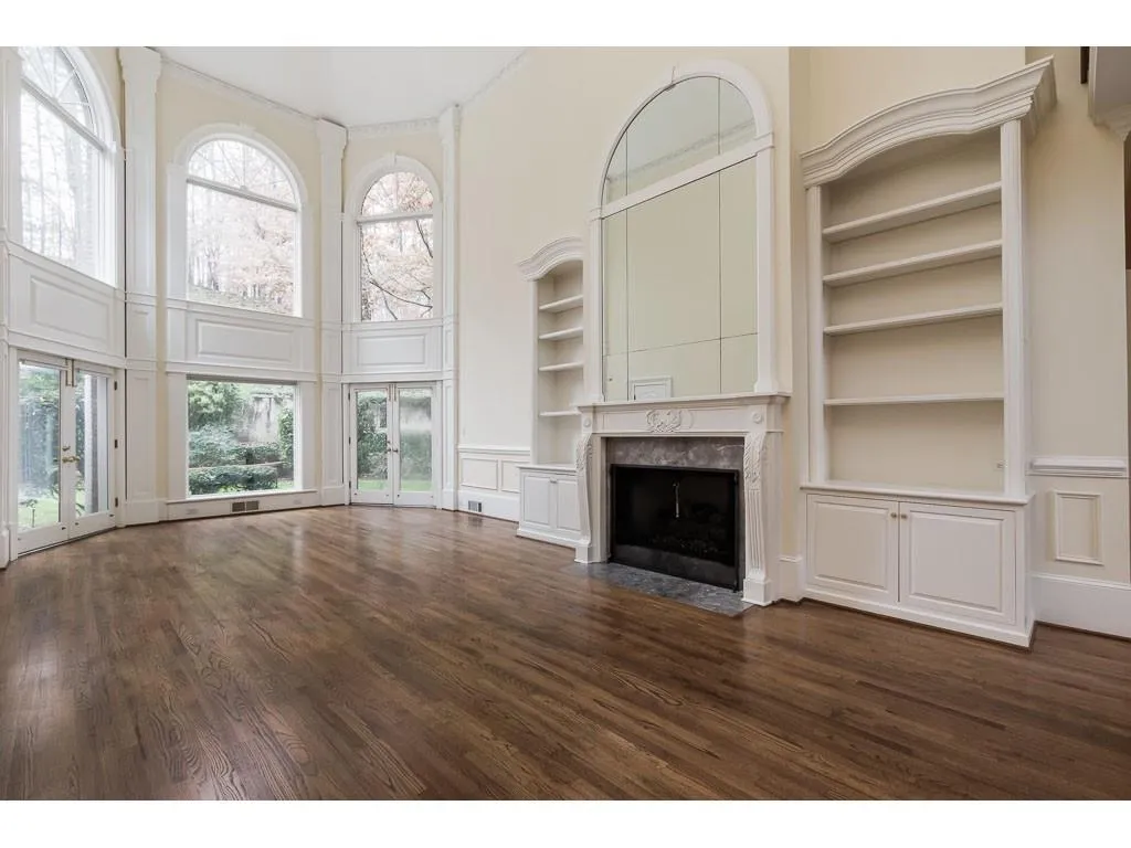 805 Crest Valley Drive, Sandy Springs, Georgia 30327, 7 Bedrooms Bedrooms, ,6 BathroomsBathrooms,Residential,Sold,805 Crest Valley Drive,6719244