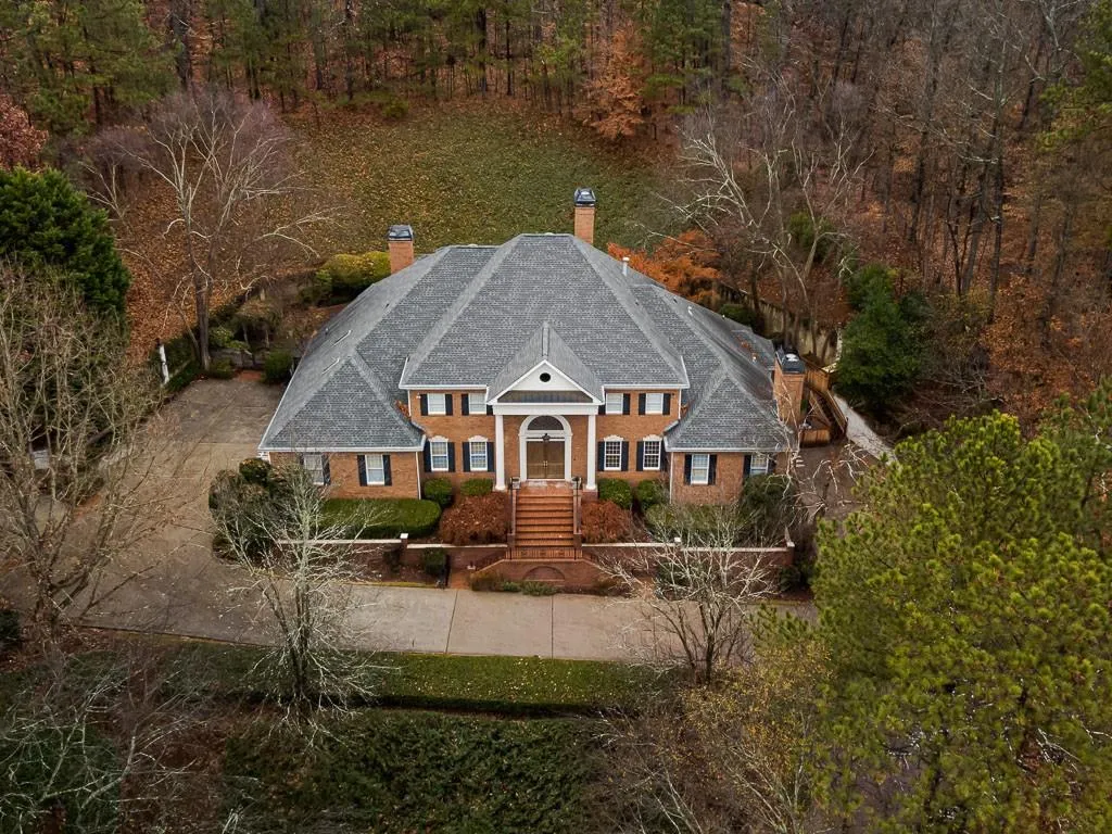 805 Crest Valley Drive, Sandy Springs, Georgia 30327, 7 Bedrooms Bedrooms, ,6 BathroomsBathrooms,Residential,Sold,805 Crest Valley Drive,6719244