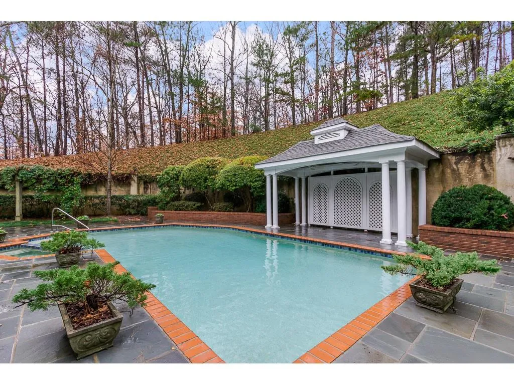 805 Crest Valley Drive, Sandy Springs, Georgia 30327, 7 Bedrooms Bedrooms, ,6 BathroomsBathrooms,Residential,Sold,805 Crest Valley Drive,6719244