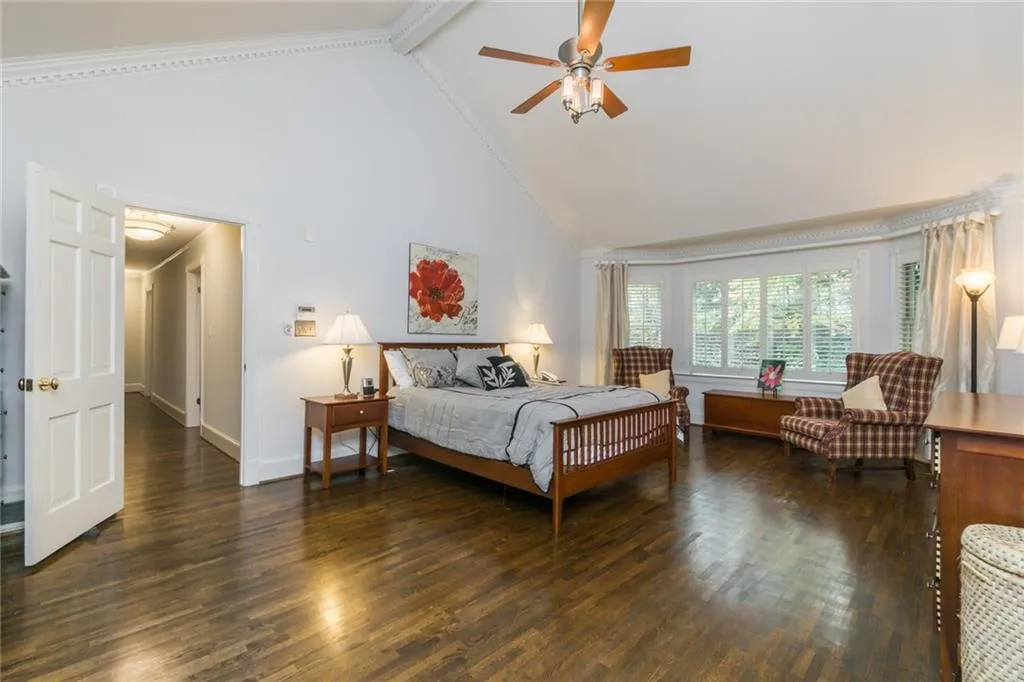 5670 Lake Island Drive Nw, Sandy Springs, Georgia 30327, 6 Bedrooms Bedrooms, ,4 BathroomsBathrooms,Residential,Sold,5670 Lake Island Drive Nw,5969019