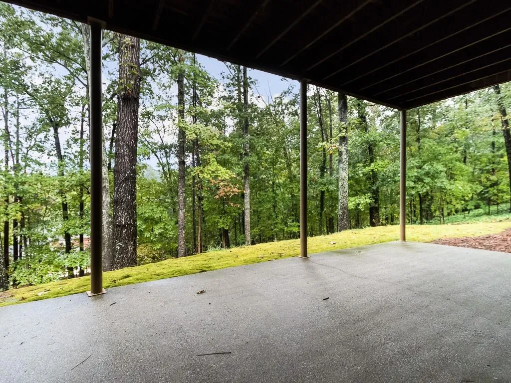 3 Heards Overlook Court, Sandy Springs, Georgia 30328, 5 Bedrooms Bedrooms, ,4 BathroomsBathrooms,Residential,Sold,3 Heards Overlook Court,5925250