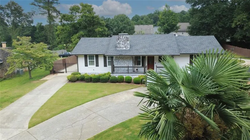 569 Garner Way Nw, Lilburn, Georgia 30047