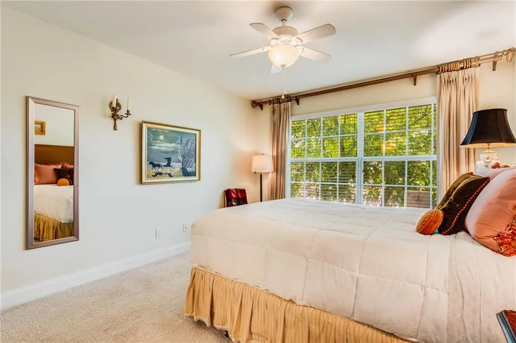 6980 Roswell Road Unit K7, Sandy Springs, Georgia 30328, 2 Bedrooms Bedrooms, ,2 BathroomsBathrooms,Residential,Sold,6980 Roswell Road Unit K7,6924169