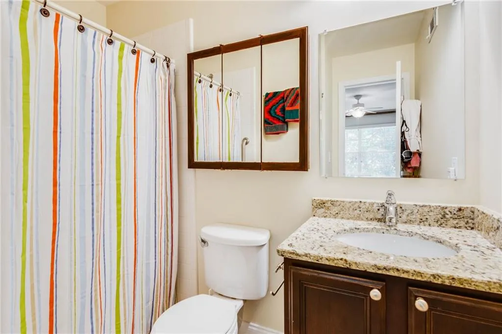 6980 Roswell Road Unit K7, Sandy Springs, Georgia 30328, 2 Bedrooms Bedrooms, ,2 BathroomsBathrooms,Residential,Sold,6980 Roswell Road Unit K7,6924169