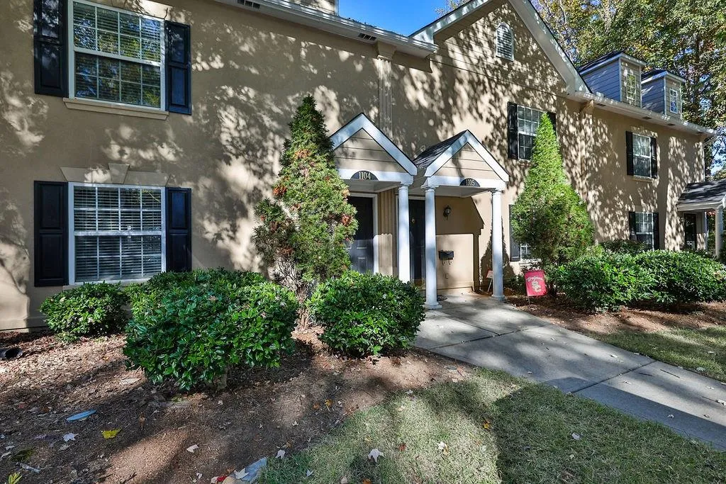 1105 Brighton Point, Atlanta, Georgia 30328, 3 Bedrooms Bedrooms, ,2 BathroomsBathrooms,Residential,Sold,1105 Brighton Point,6967408