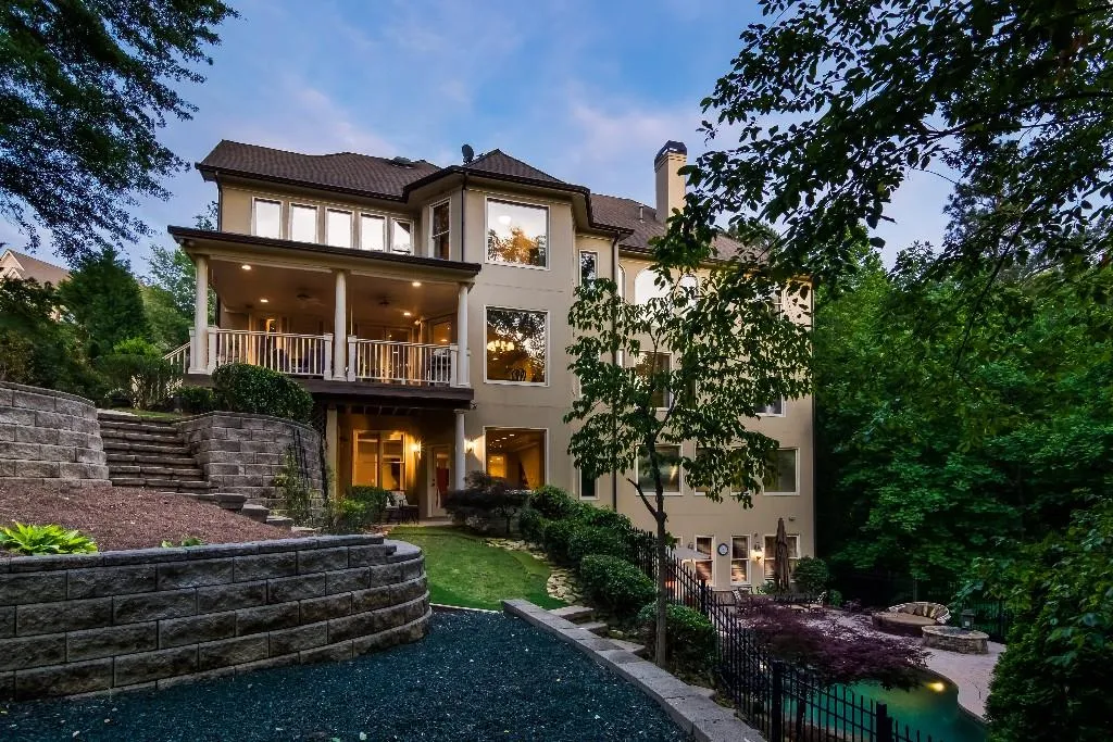 130 Strauss Lane, Sandy Springs, Georgia 30350, 6 Bedrooms Bedrooms, ,7 BathroomsBathrooms,Residential,Sold,130 Strauss Lane,5542529
