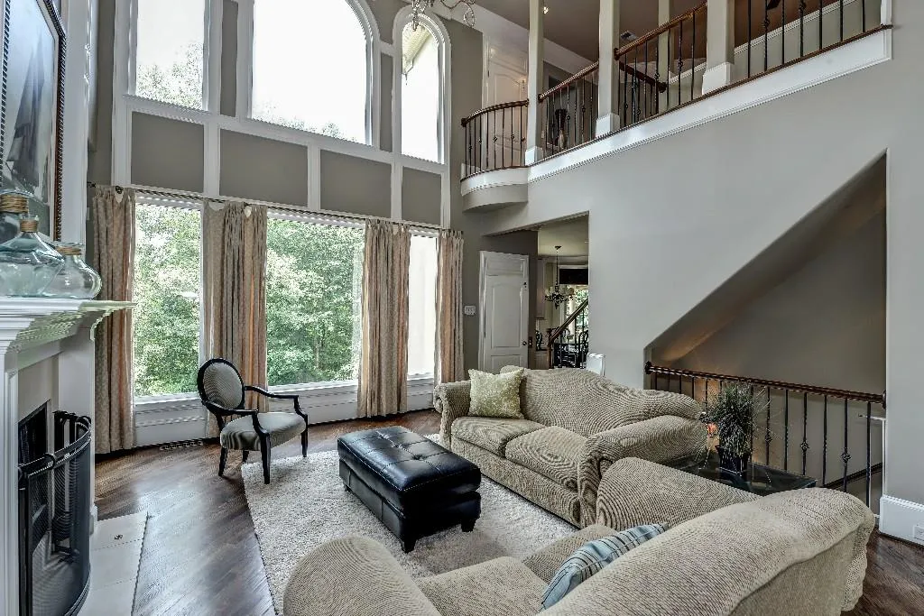130 Strauss Lane, Sandy Springs, Georgia 30350, 6 Bedrooms Bedrooms, ,7 BathroomsBathrooms,Residential,Sold,130 Strauss Lane,5542529