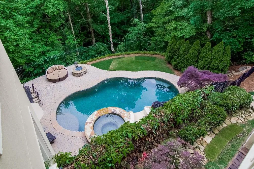 130 Strauss Lane, Sandy Springs, Georgia 30350, 6 Bedrooms Bedrooms, ,7 BathroomsBathrooms,Residential,Sold,130 Strauss Lane,5542529