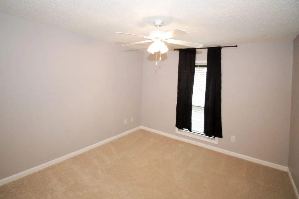 6851 Roswell Road Unit H-14, Sandy Springs, Georgia 30328, 4 Bedrooms Bedrooms, ,2 BathroomsBathrooms,Residential,Sold,6851 Roswell Road Unit H-14,5964994