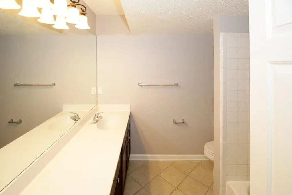 6851 Roswell Road Unit H-14, Sandy Springs, Georgia 30328, 4 Bedrooms Bedrooms, ,2 BathroomsBathrooms,Residential,Sold,6851 Roswell Road Unit H-14,5964994