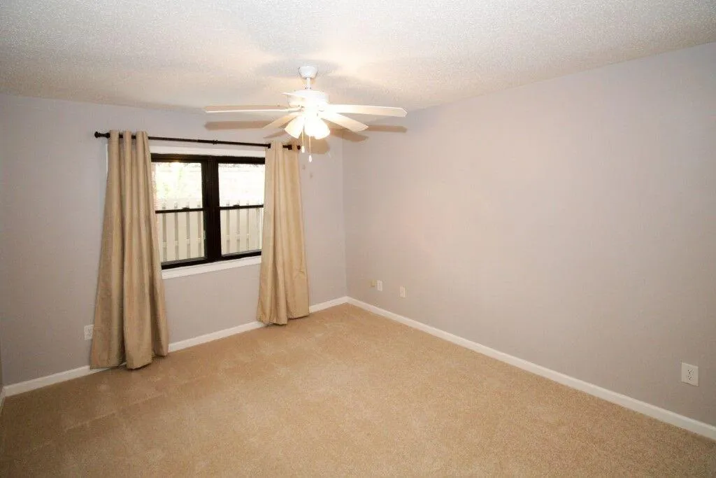 6851 Roswell Road Unit H-14, Sandy Springs, Georgia 30328, 4 Bedrooms Bedrooms, ,2 BathroomsBathrooms,Residential,Sold,6851 Roswell Road Unit H-14,5964994