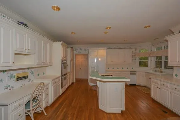 4490 Crestwicke Pointe, Sandy Springs, Georgia 30319, 5 Bedrooms Bedrooms, ,4 BathroomsBathrooms,Residential,Sold,4490 Crestwicke Pointe,5609424