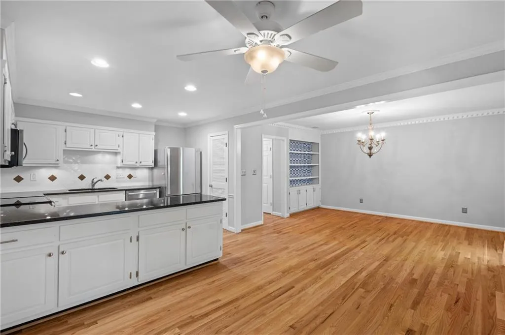 370 The Chace, Atlanta, Georgia 30328, 3 Bedrooms Bedrooms, ,3 BathroomsBathrooms,Residential,For Sale,370 The Chace,7647521