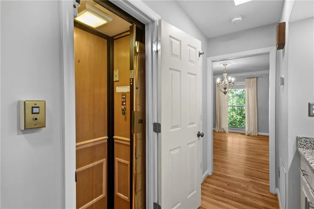 370 The Chace, Atlanta, Georgia 30328, 3 Bedrooms Bedrooms, ,3 BathroomsBathrooms,Residential,For Sale,370 The Chace,7647521