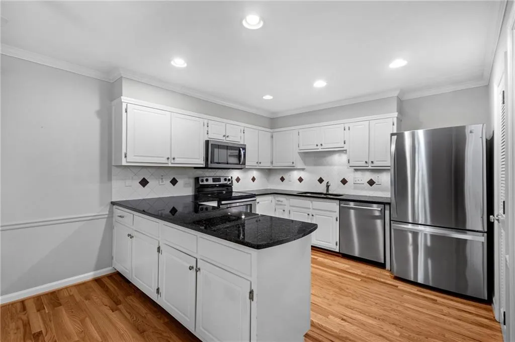 370 The Chace, Atlanta, Georgia 30328, 3 Bedrooms Bedrooms, ,3 BathroomsBathrooms,Residential,For Sale,370 The Chace,7647521 370 The Chace, Atlanta, Georgia 30328, 3 Bedrooms Bedrooms, ,3 BathroomsBathrooms,Residential,For Sale,370 The Chace,7647521