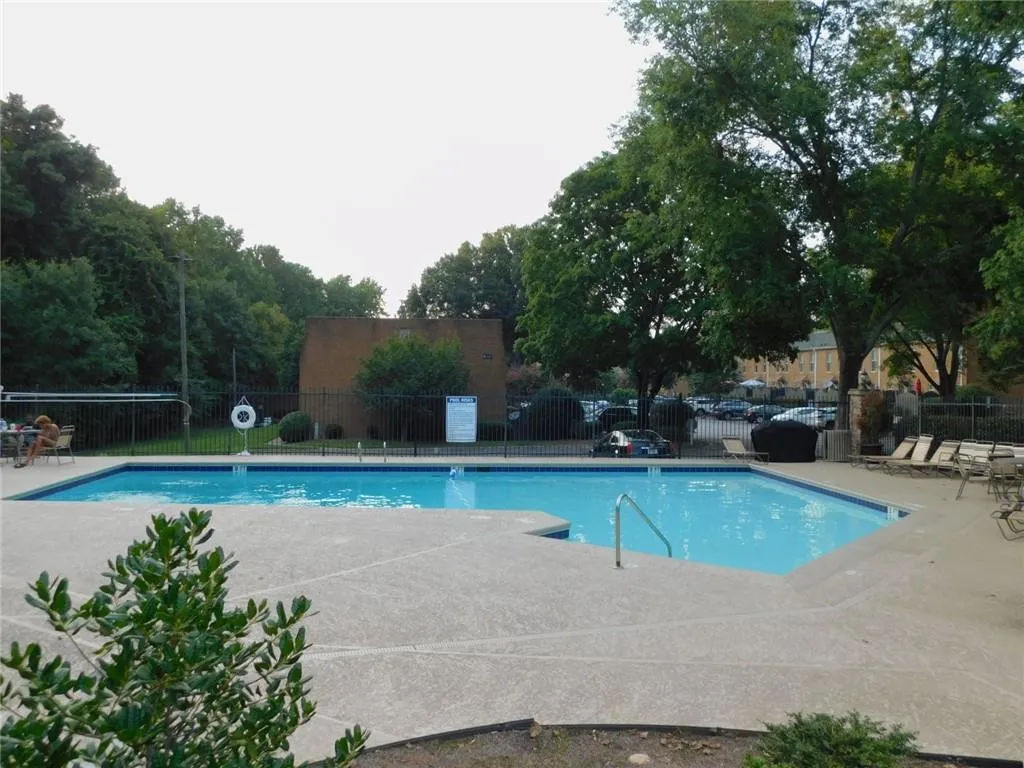 125 N River Drive Unit A, Atlanta, Georgia 30350, 2 Bedrooms Bedrooms, ,2 BathroomsBathrooms,Residential,Sold,125 N River Drive Unit A,6586287