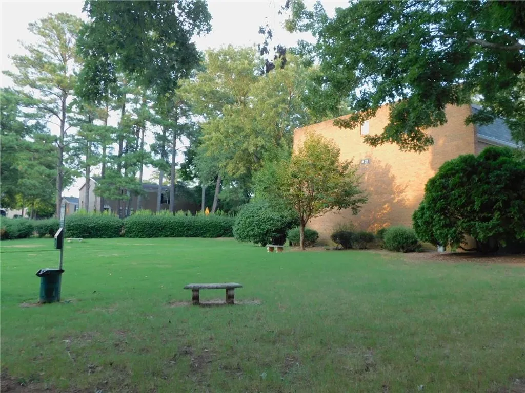 125 N River Drive Unit A, Atlanta, Georgia 30350, 2 Bedrooms Bedrooms, ,2 BathroomsBathrooms,Residential,Sold,125 N River Drive Unit A,6586287