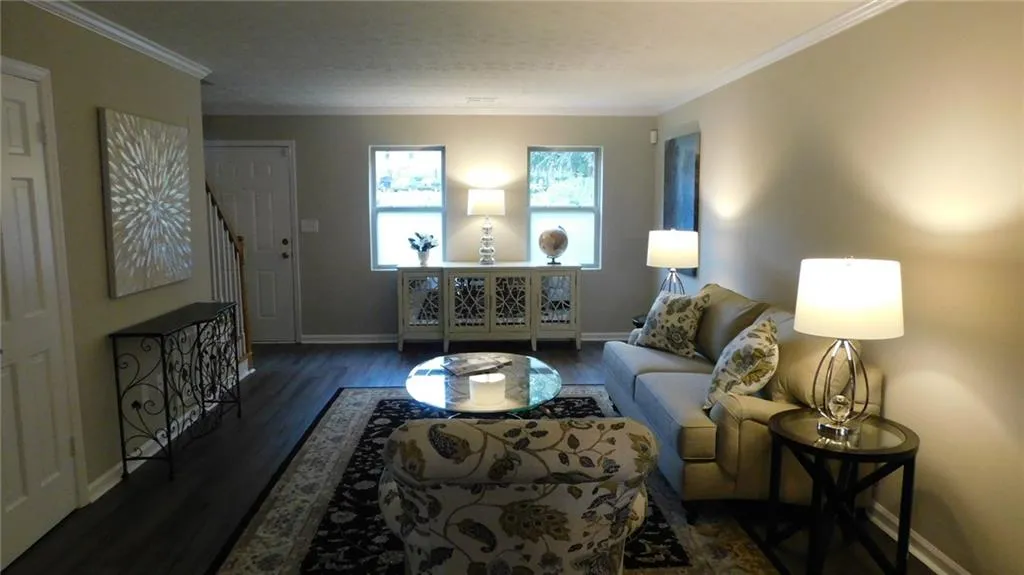 125 N River Drive Unit A, Atlanta, Georgia 30350, 2 Bedrooms Bedrooms, ,2 BathroomsBathrooms,Residential,Sold,125 N River Drive Unit A,6586287