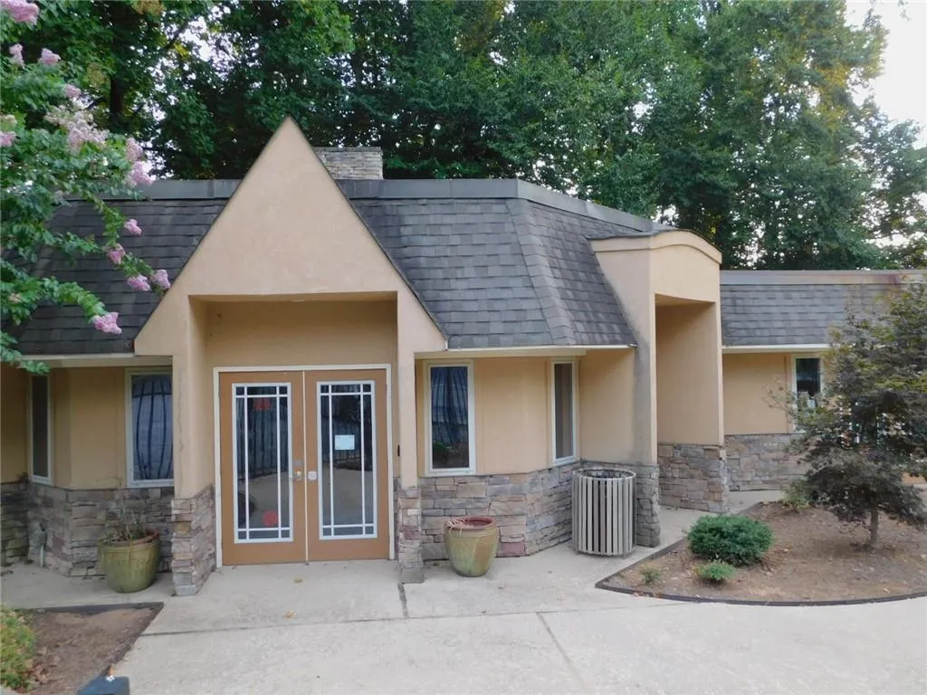 125 N River Drive Unit A, Atlanta, Georgia 30350, 2 Bedrooms Bedrooms, ,2 BathroomsBathrooms,Residential,Sold,125 N River Drive Unit A,6586287