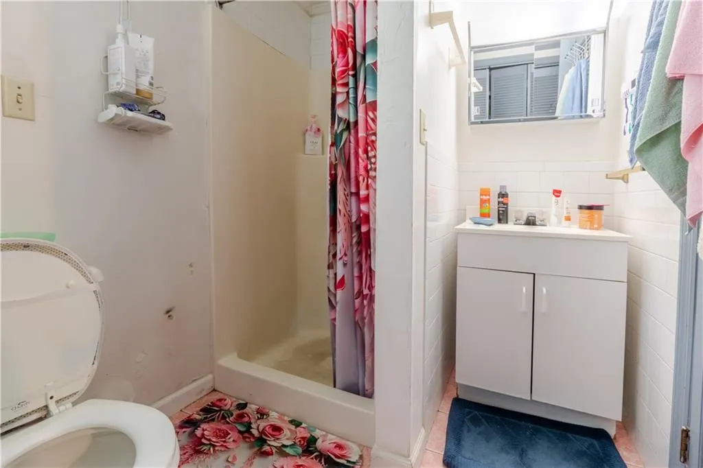 Georgia 30324, ,2 BathroomsBathrooms,Residential,For Sale,7641252