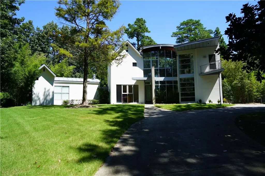 View of front facade