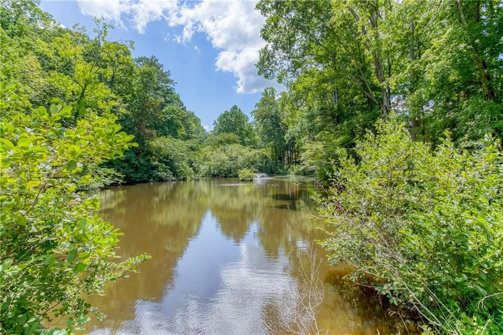 200 Rivermere Way, Sandy Springs, Georgia 30350, 6 Bedrooms Bedrooms, ,6 BathroomsBathrooms,Residential,For Sale,200 Rivermere Way,7536666
