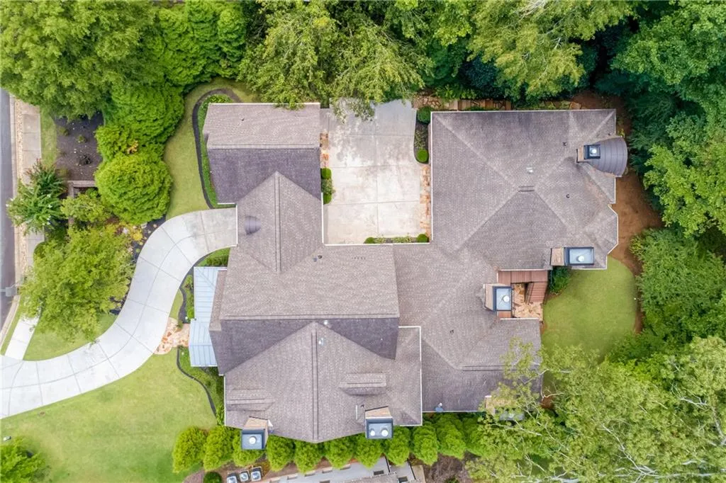 200 Rivermere Way, Sandy Springs, Georgia 30350, 6 Bedrooms Bedrooms, ,6 BathroomsBathrooms,Residential,For Sale,200 Rivermere Way,7536666