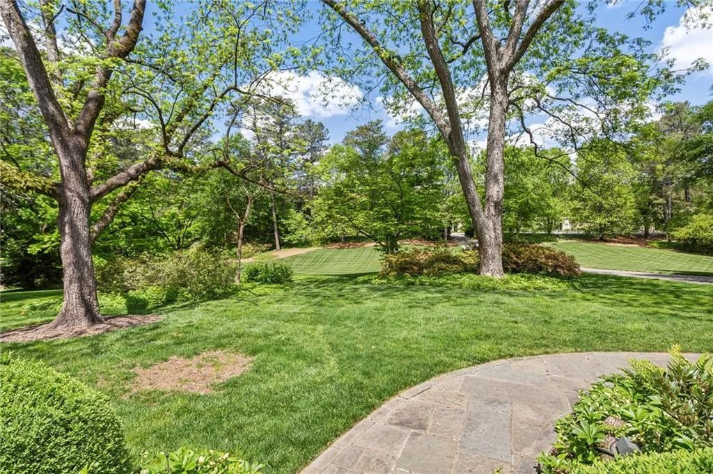 216 Mount Paran Road, Atlanta, Georgia 30327, 8 Bedrooms Bedrooms, ,6 BathroomsBathrooms,Residential,Sold,216 Mount Paran Road,7372969