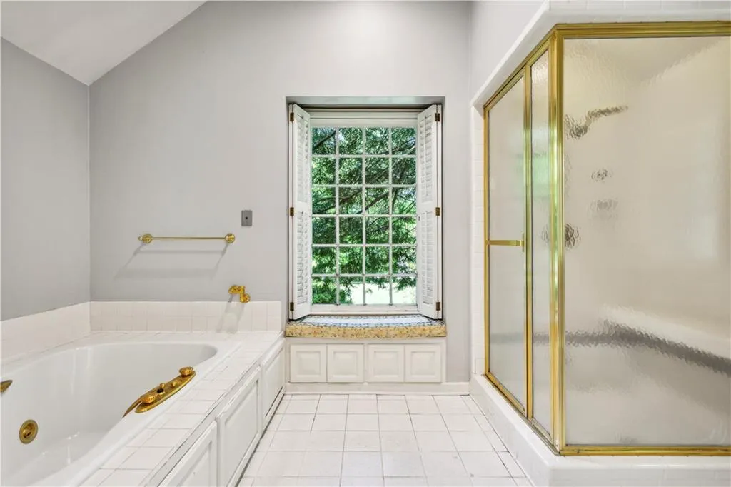 216 Mount Paran Road, Atlanta, Georgia 30327, 8 Bedrooms Bedrooms, ,6 BathroomsBathrooms,Residential,Sold,216 Mount Paran Road,7372969