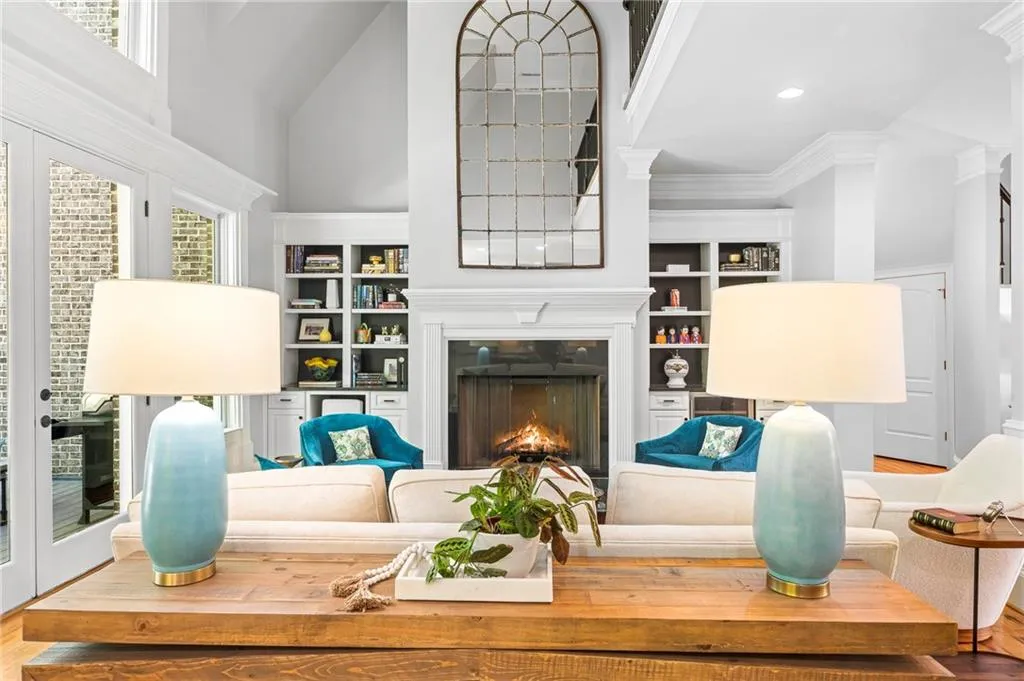 390 Franklin Road, Atlanta, Georgia 30342, 6 Bedrooms Bedrooms, ,5 BathroomsBathrooms,Residential,Sold,390 Franklin Road,7208001