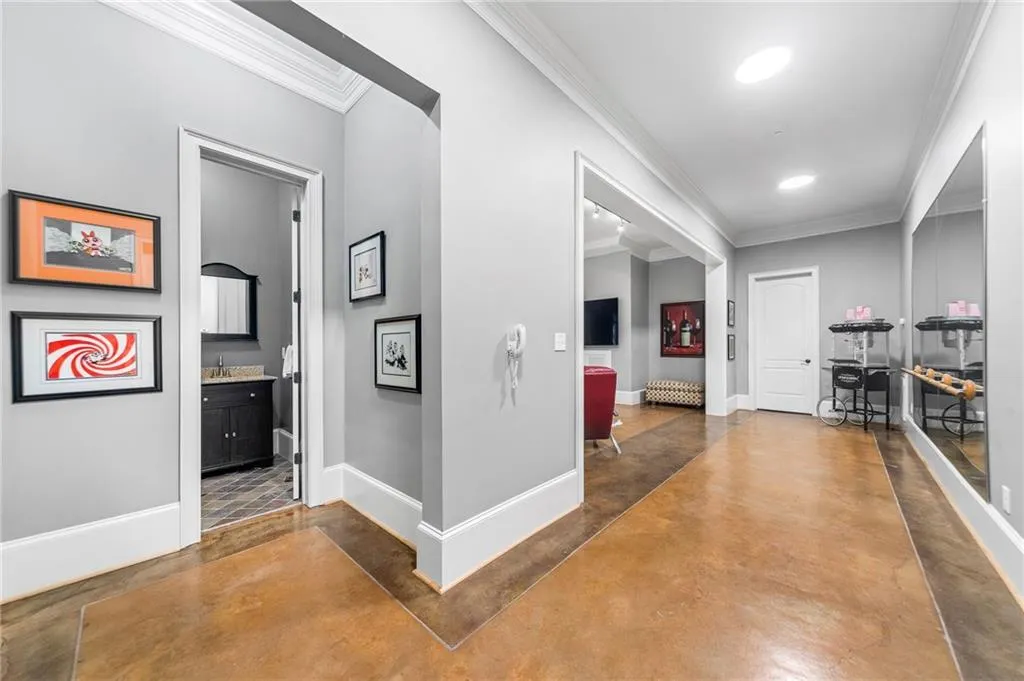 390 Franklin Road, Atlanta, Georgia 30342, 6 Bedrooms Bedrooms, ,5 BathroomsBathrooms,Residential,Sold,390 Franklin Road,7208001