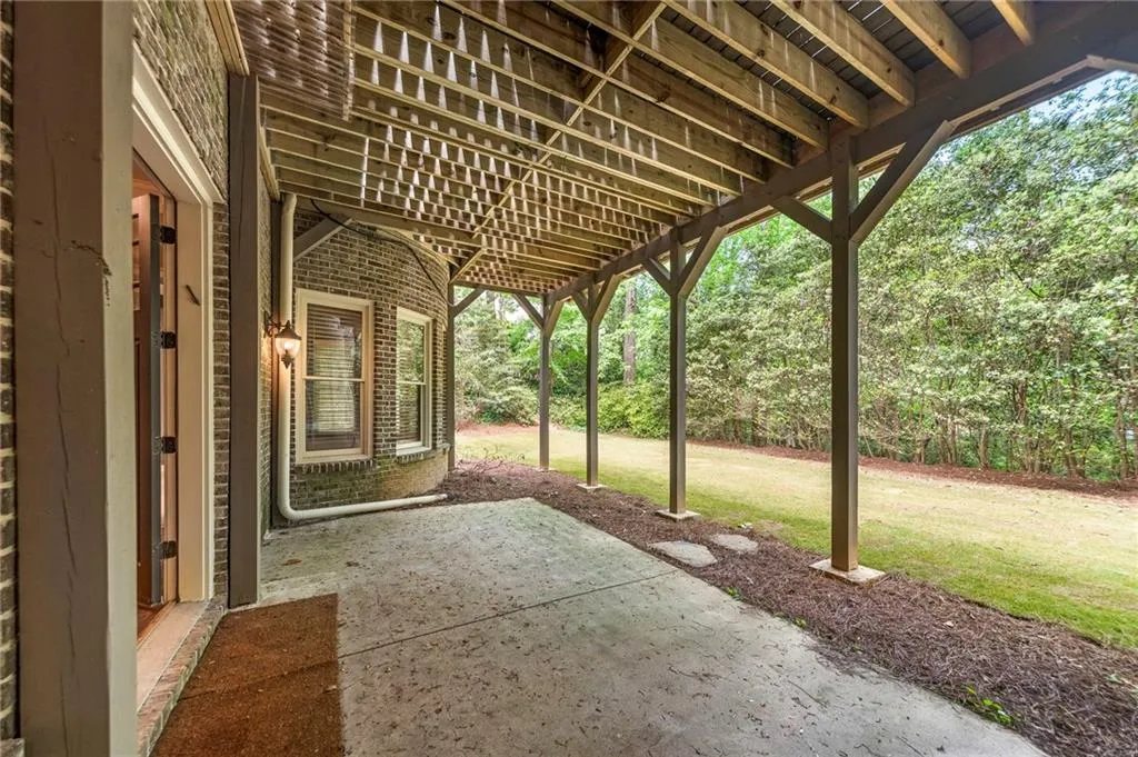 390 Franklin Road, Atlanta, Georgia 30342, 6 Bedrooms Bedrooms, ,5 BathroomsBathrooms,Residential,Sold,390 Franklin Road,7208001