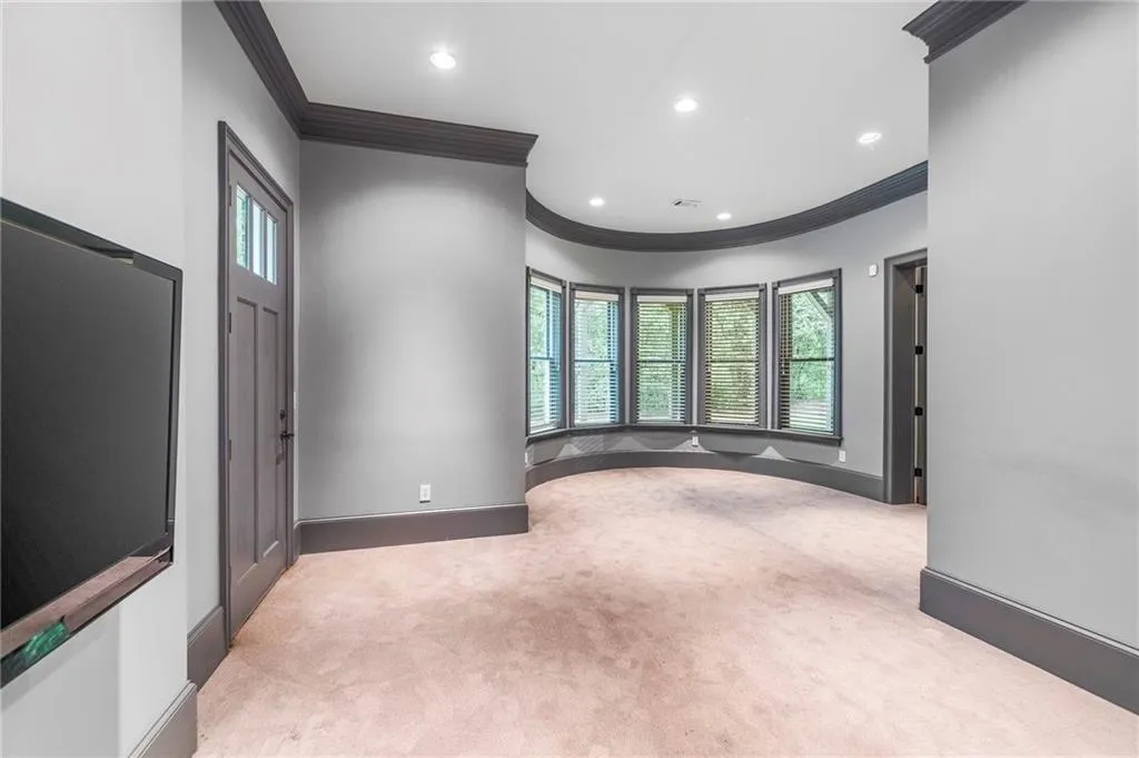 390 Franklin Road, Atlanta, Georgia 30342, 6 Bedrooms Bedrooms, ,5 BathroomsBathrooms,Residential,Sold,390 Franklin Road,7208001