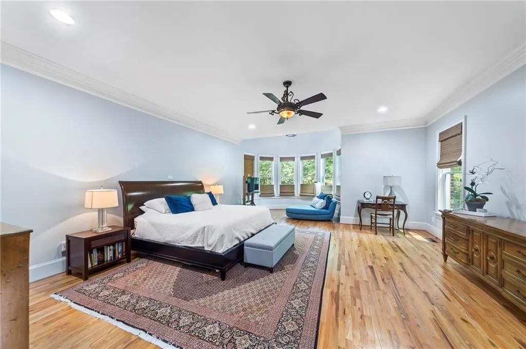 390 Franklin Road, Atlanta, Georgia 30342, 6 Bedrooms Bedrooms, ,5 BathroomsBathrooms,Residential,Sold,390 Franklin Road,7208001