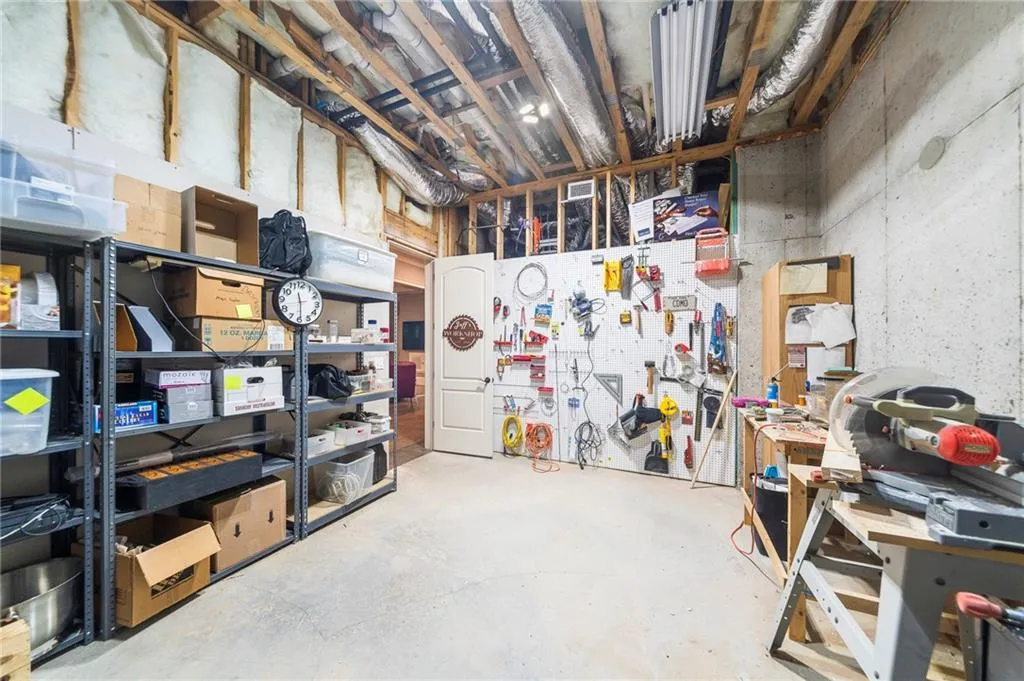 390 Franklin Road, Atlanta, Georgia 30342, 6 Bedrooms Bedrooms, ,5 BathroomsBathrooms,Residential,Sold,390 Franklin Road,7208001