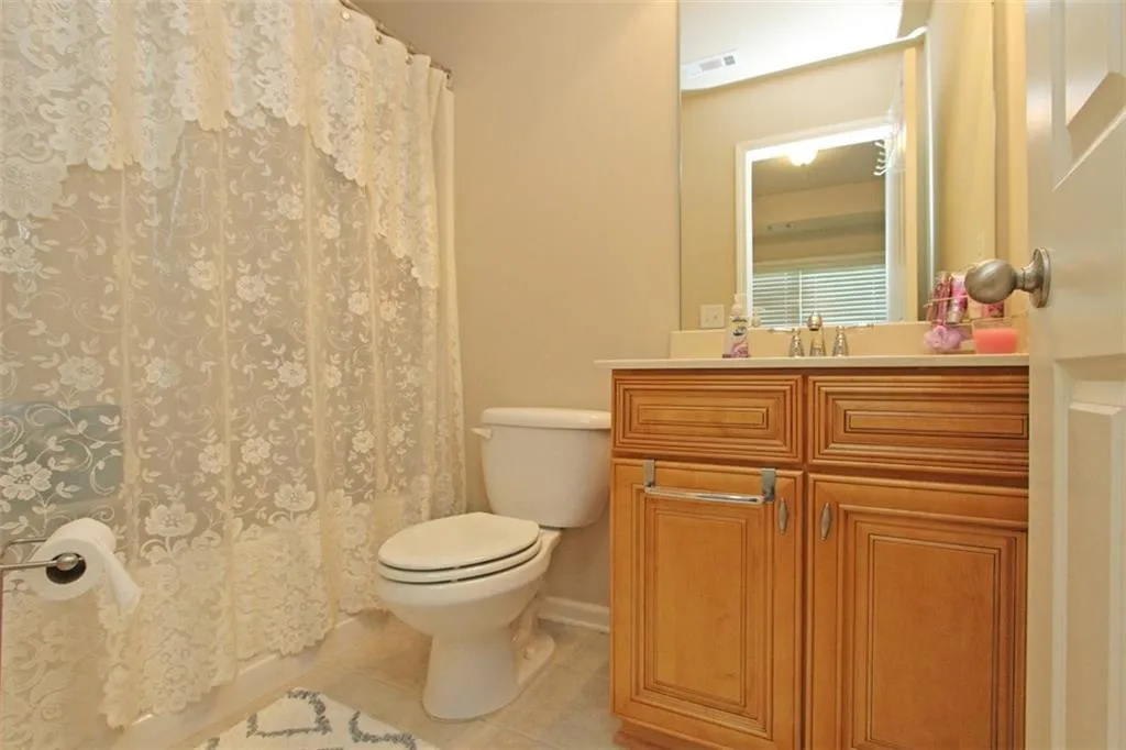 7235 Highland Bluff Ne, Sandy Springs, Georgia 30328, 3 Bedrooms Bedrooms, ,3 BathroomsBathrooms,Residential,Sold,7235 Highland Bluff Ne,5660085
