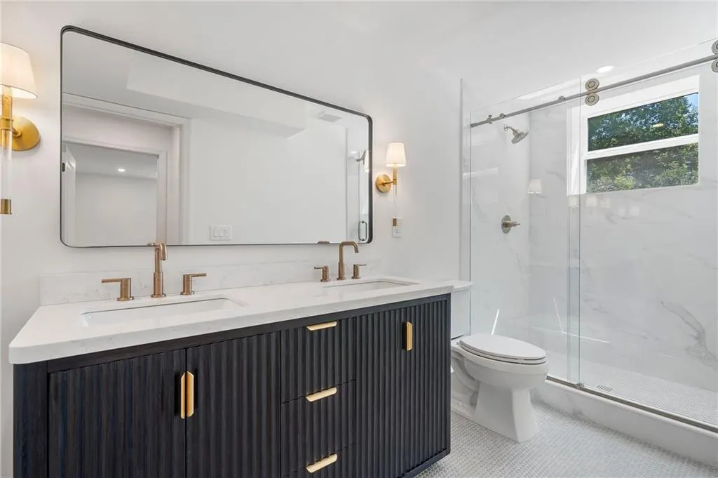 Terrace level bathroom