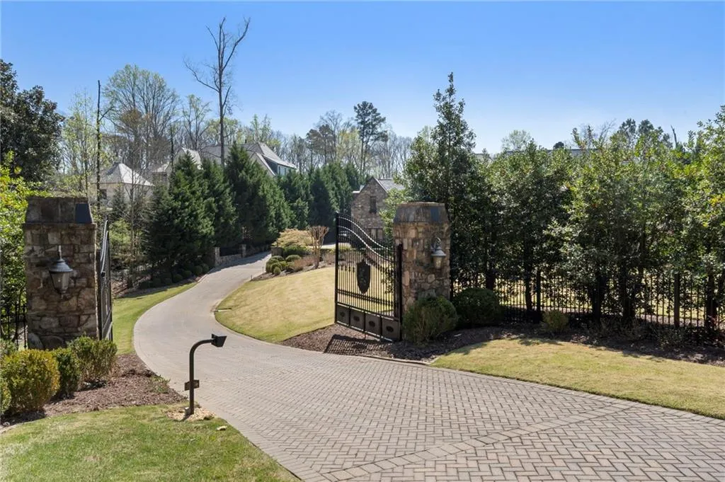 1376 Mount Paran Road Nw, Atlanta, Georgia 30327, 9 Bedrooms Bedrooms, 0 ,12 BathroomsBathrooms,Residential,For Sale,1376 Mount Paran Road Nw,7739948