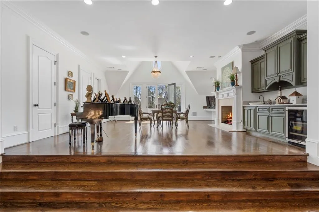 1376 Mount Paran Road Nw, Atlanta, Georgia 30327, 9 Bedrooms Bedrooms, 0 ,12 BathroomsBathrooms,Residential,For Sale,1376 Mount Paran Road Nw,7739948