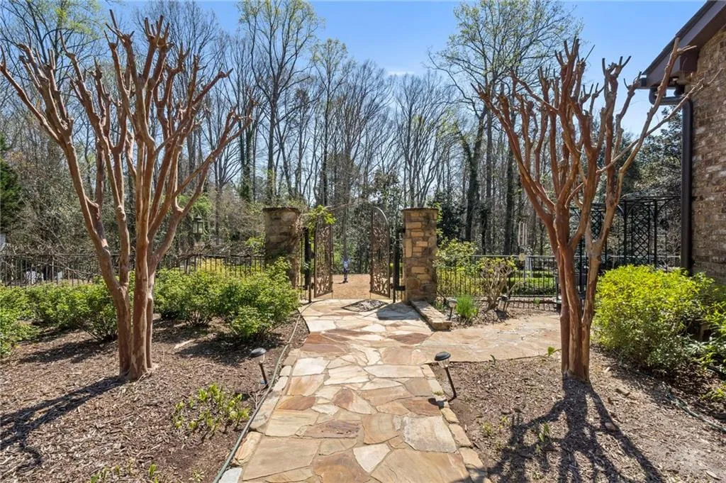 1376 Mount Paran Road Nw, Atlanta, Georgia 30327, 9 Bedrooms Bedrooms, 0 ,12 BathroomsBathrooms,Residential,For Sale,1376 Mount Paran Road Nw,7739948