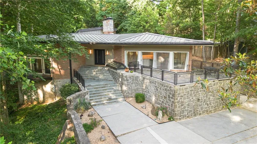 770 Kings Way Nw, Atlanta, Georgia 30327